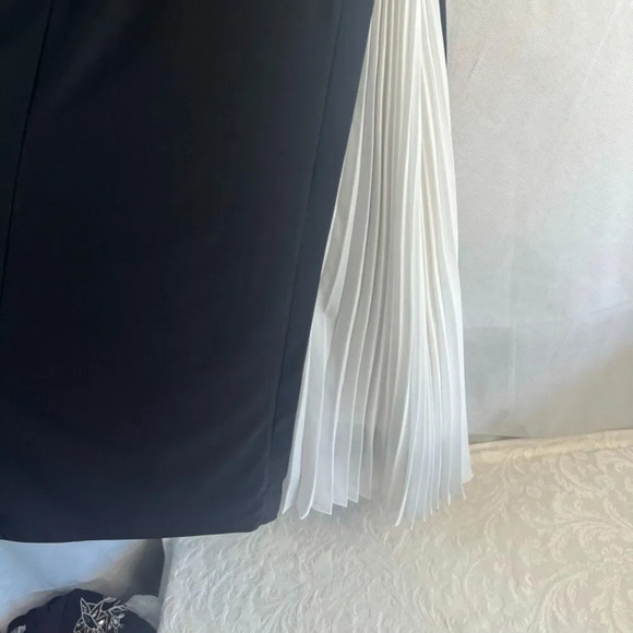Cato Dress Formal Black w White Pleated Asymmetrical Flare on One Side Sz 14/16W - Picture 6 of 11